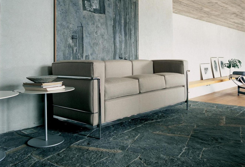 LC 2 sofa fra Cassina, desing: Le Corbusier